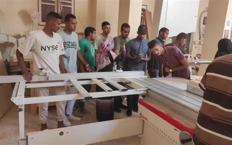 فرص عمل مميزة لطلاب وخريجي الدبلومات عبر مبادرة «صنعتك مهنتك»